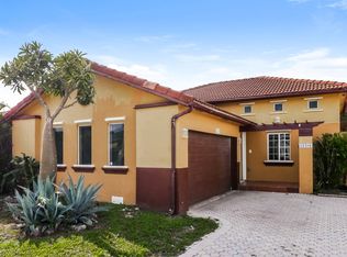 19408 NW 83rd Ave, Hialeah, FL 33015