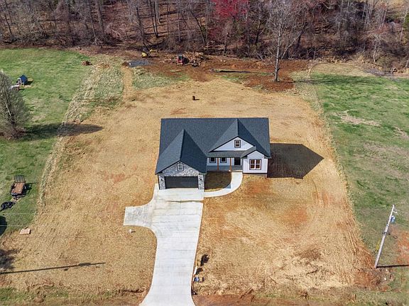 4th image of 2565 Five Forks Rd