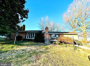 211 Smallwood Ln, Berryville, VA