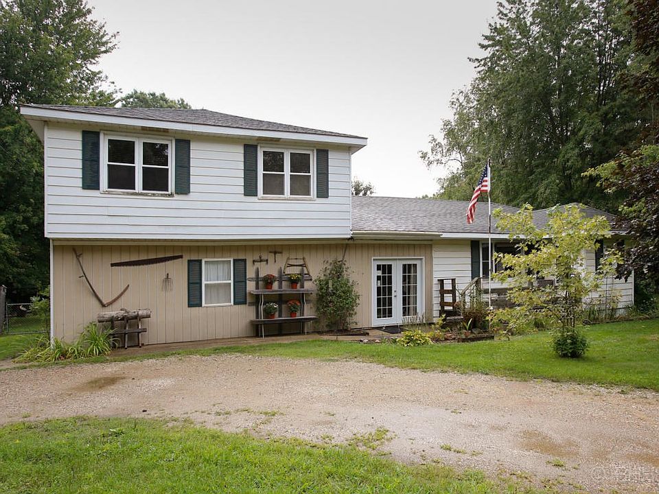 1159 44th st-102