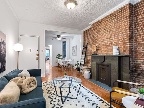 2nd image of 452 W 50th St APT 3E