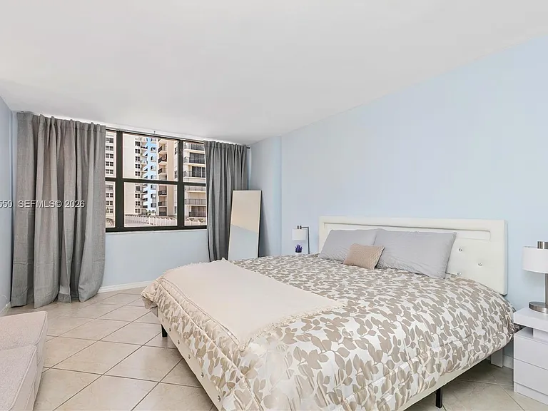 2401 S Ocean Dr #404 — Photo 12
