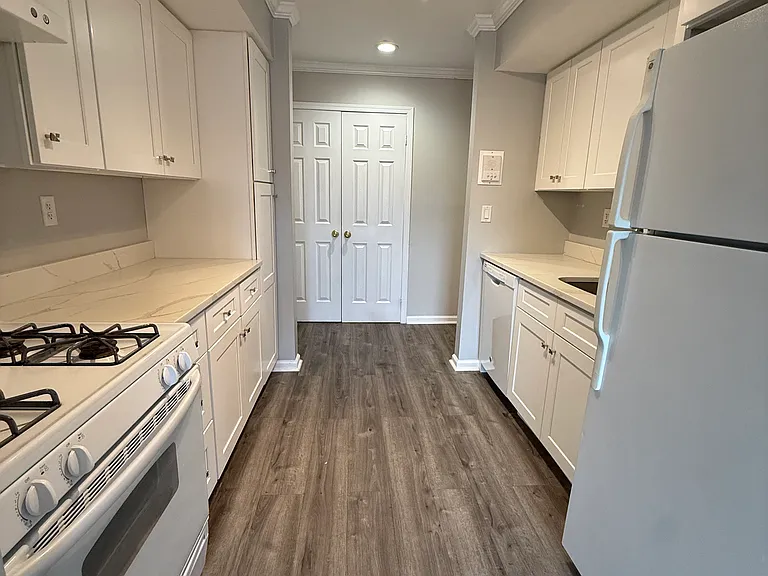 34 Powderhorn Ct — Photo 2