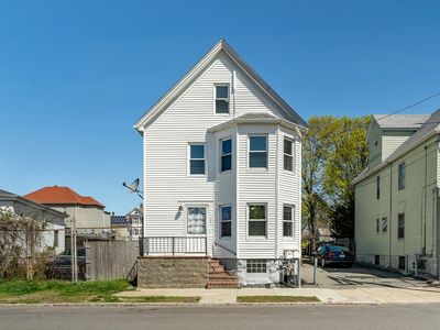 361 Davis St, New Bedford, MA, 02746