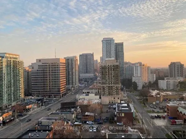 75 Canterbury Pl #2605, Toronto, ON M2N 0J3