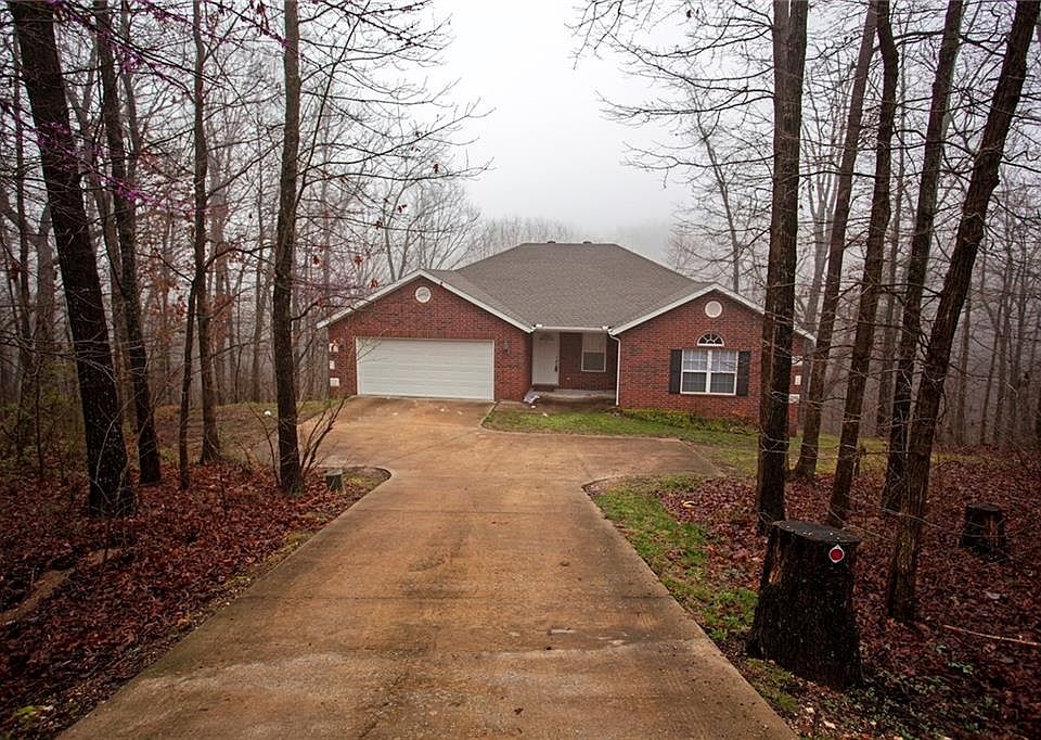 1st image of 11 Kempsey Ln