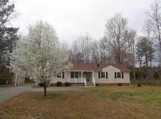 25054 Oxford Rd, Ruther Glen, VA 22546