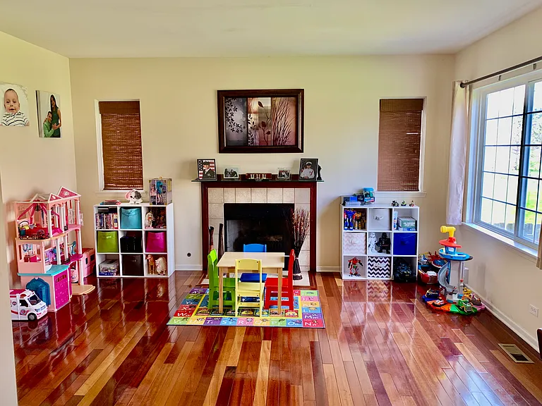 332 W Winchester Dr — Photo 5