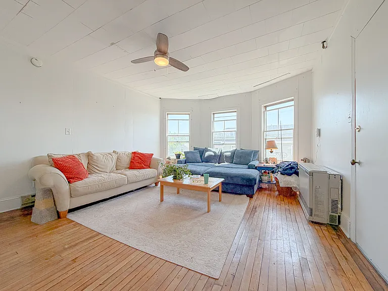 57 Saint Lawrence St #3 — Photo 8