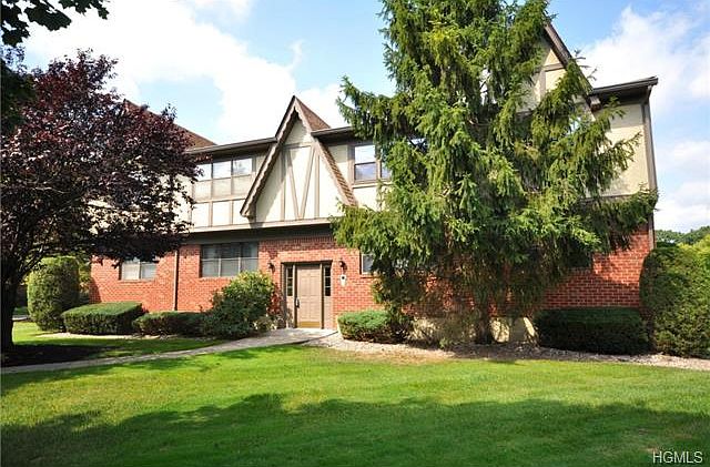 1st image of 34 Milford Ln APT K