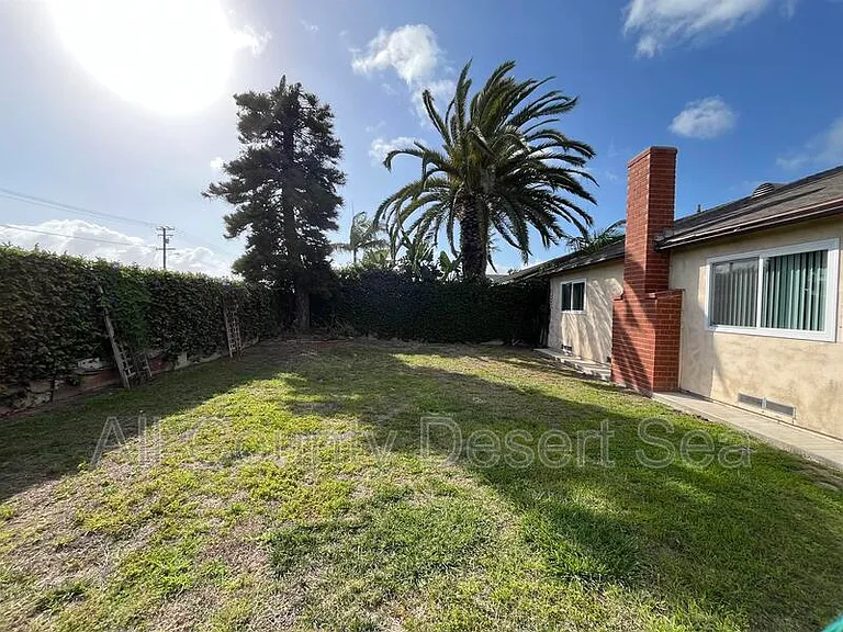 5832 Nordina Dr — Photo 20