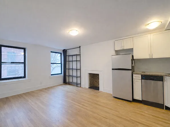 58 West Eighth Street image 1 of 8