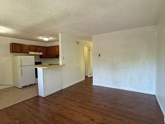 2nd image of 2111 Florence Ave #A