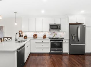 220 Woodview Way, Manchester, NH 03102