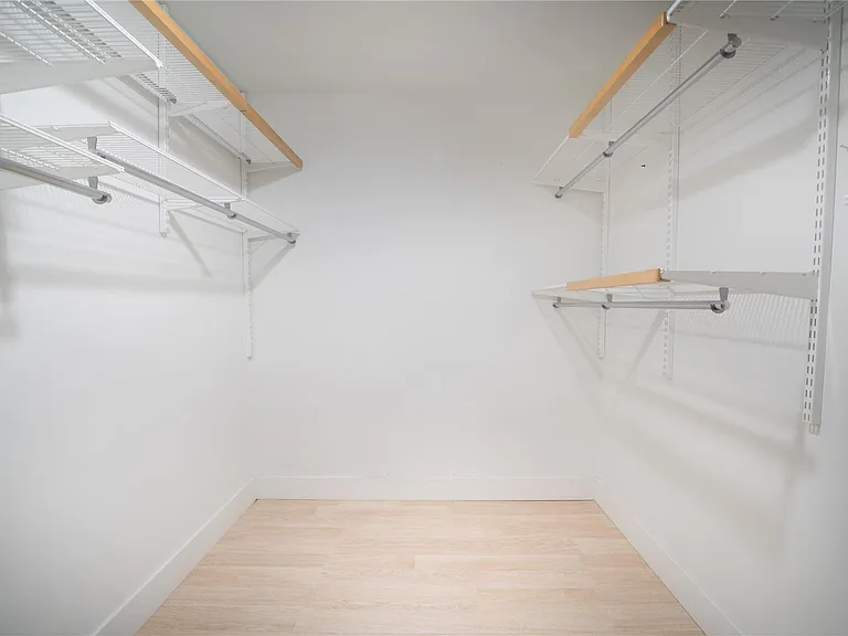500 E Riverside Dr #242 — Photo 25