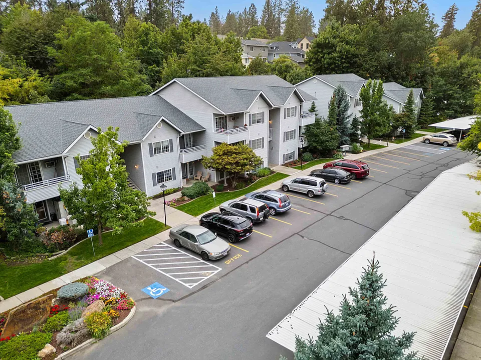 Arthur Court Apartments