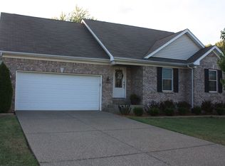 6509 Ashbrooke Dr, Pewee Valley, KY 40056