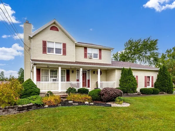 6724 Campbell Blvd, Lockport, NY 14094