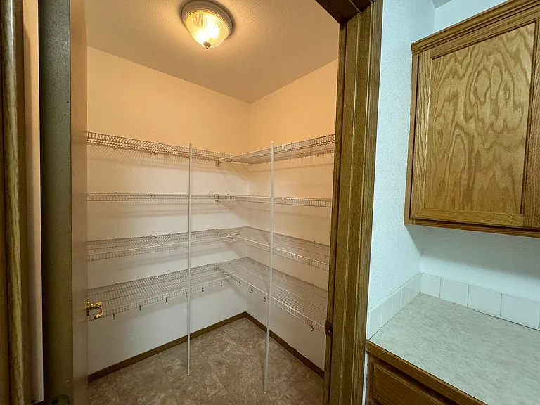3265 NE Johnson St — Photo 11