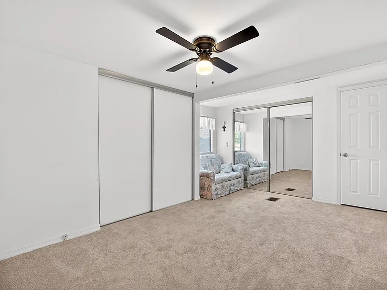 516 Jason Dr — Photo 22