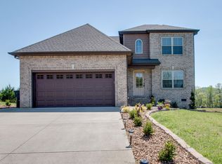 145 Rushcreek Ct, Woodbury, TN 37190