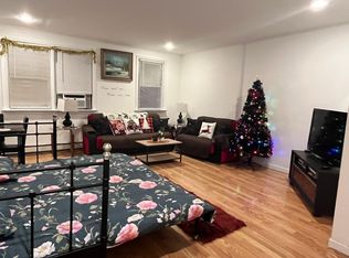 33 Pearsall Ave, Jersey City, NJ 07305