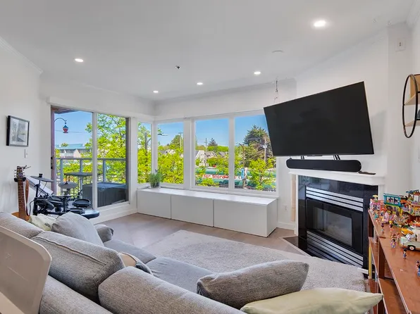 3280 Broadway W #207, Vancouver, BC V6K 2H4