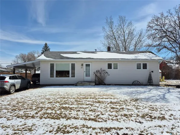 317 2nd STREET W, Ponteix, SK S0N 1Z0