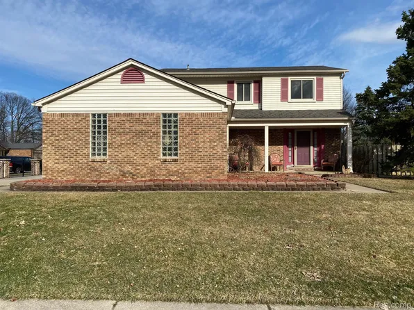 41962 Stratton Dr, Clinton Township, MI 48038