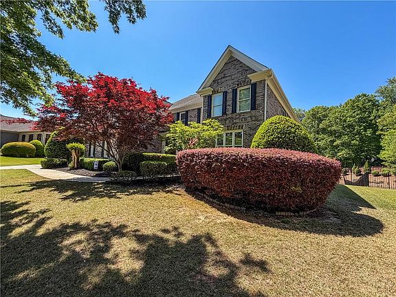 3rd image of 310 Flatstone Way