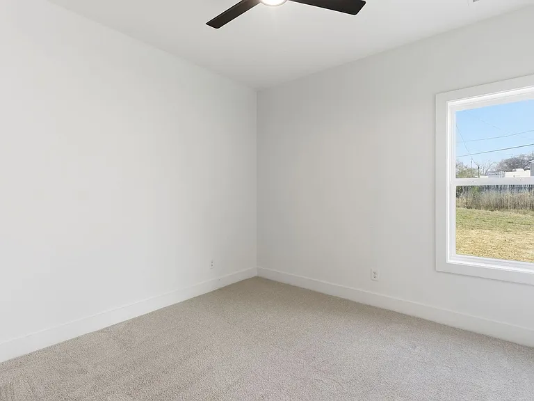 1029 Scenic View Ct — Photo 25