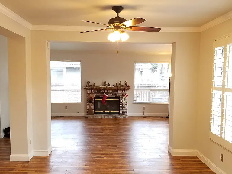 368 Pecan Pl — Photo 4