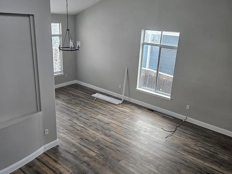 16055 Sequoia Dr — Photo 32