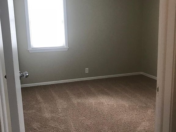 5th image of 1221 Marbee Dr APT 8