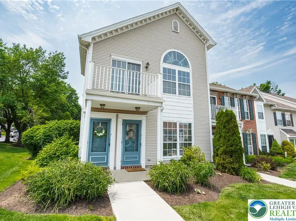 1942 Willings Ln, Hellertown, PA 18055