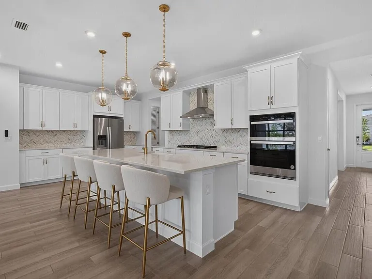 13621 SW Bally Dr — Photo 5