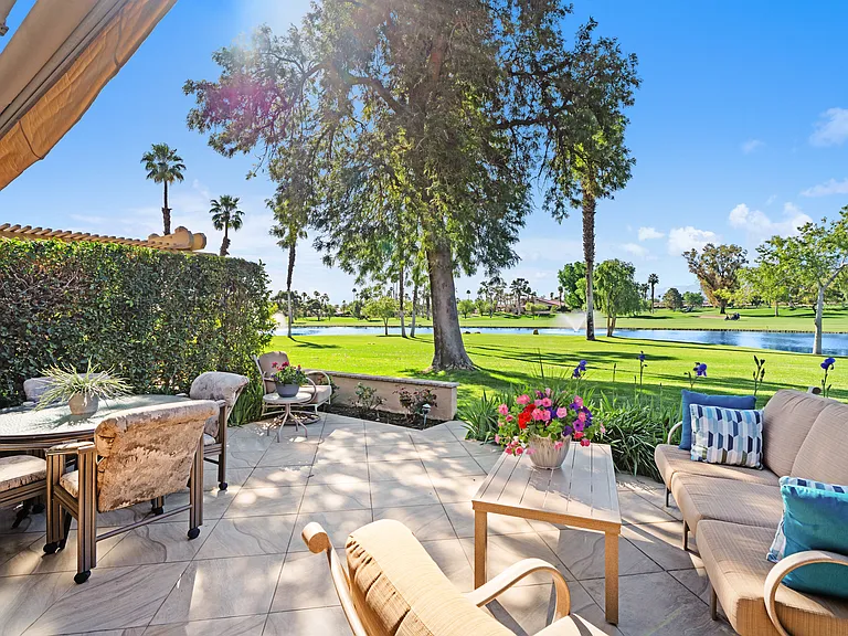 Patio with furniture