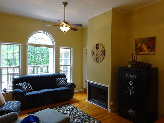 3rd image of 103 Cape Pl