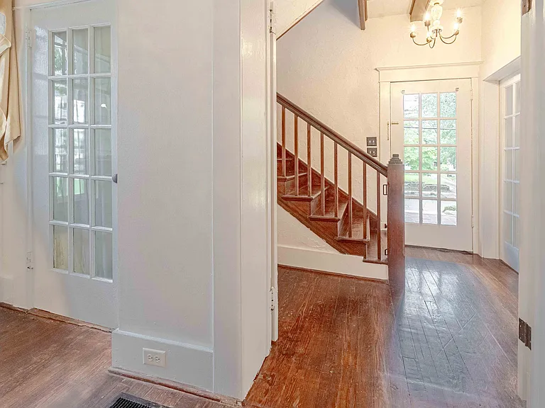 1435 Johns Rd — Photo 20