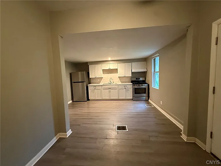 4822 W Seneca Tpke #5 — Photo 2