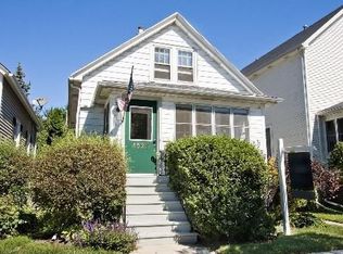 1525 Lee St, Evanston, IL 60202