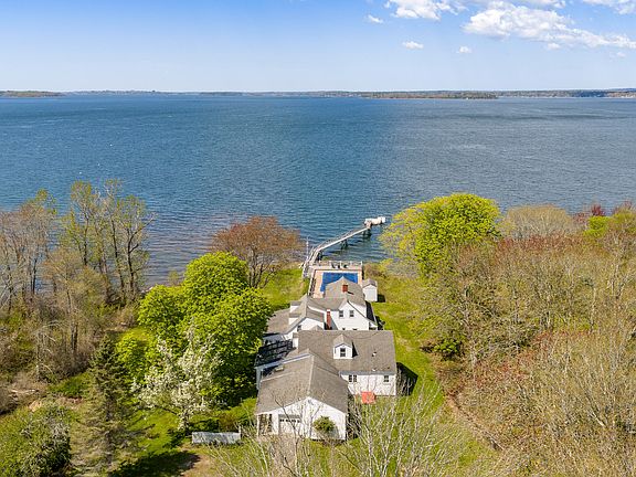 3rd image of 61 Sawyer Road