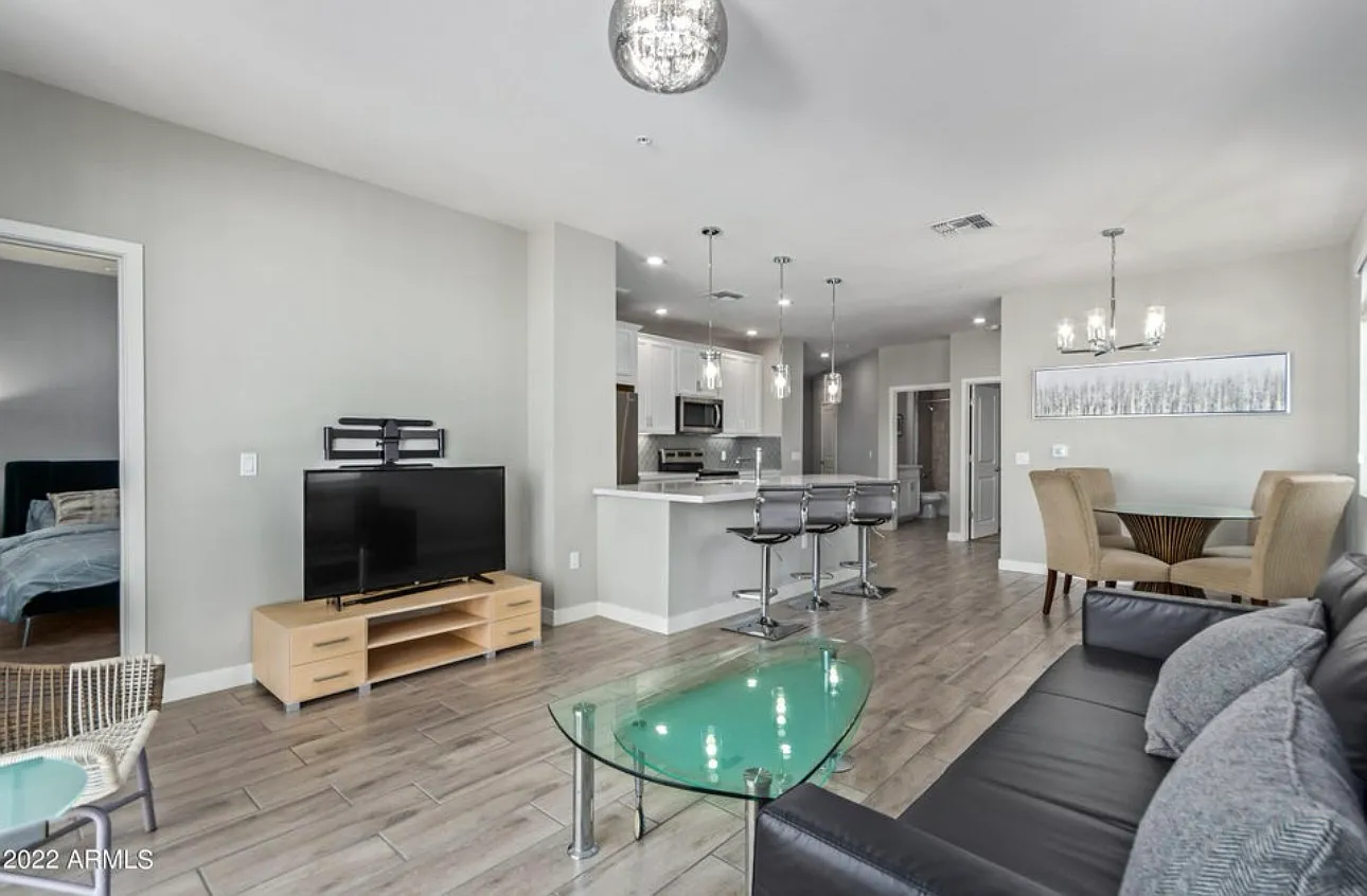 2 bed, 1191 sqft, $2,650 — Photo 3