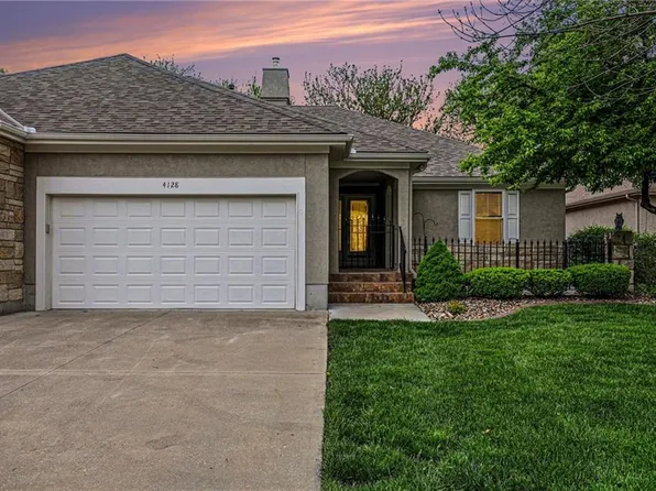 4128 SW Minnesota Dr, Lees Summit, MO 64082