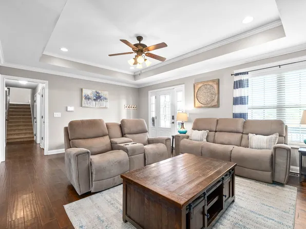 120 Verisa Dr, Clarksville, TN 37043