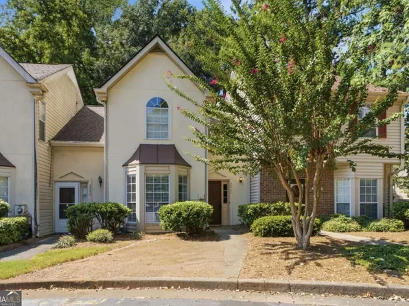 2260 Fairways Ct NW, Kennesaw, GA 30144