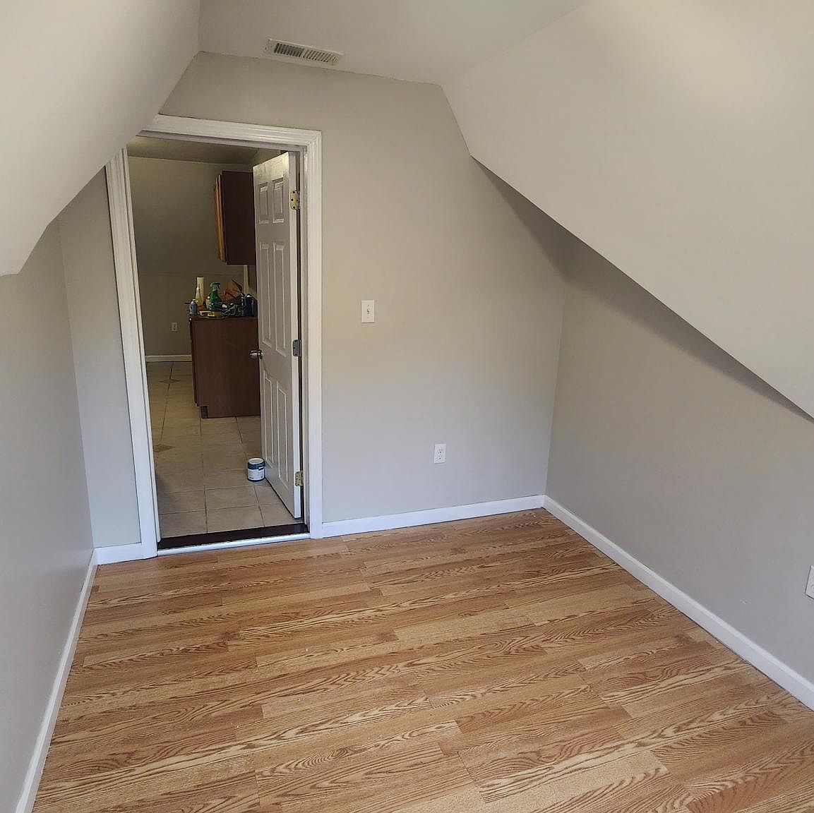 49 Haledon Ave FLOOR 3, Paterson, NJ 07522 Zillow