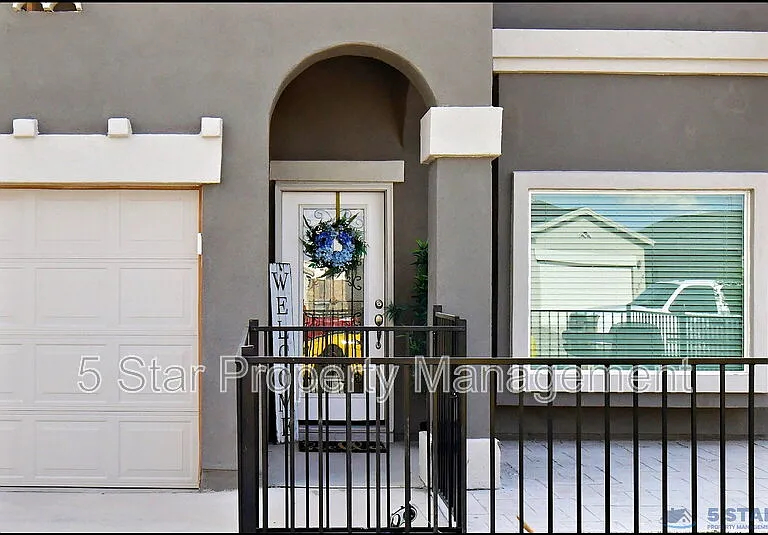5129 Rose Elise St — Photo 4