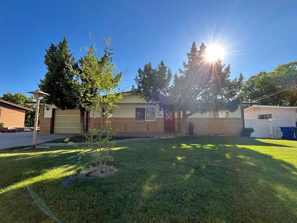 529 Highland Blvd — Photo 1