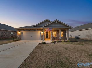 120 Branton Ct, New Market, AL 35761